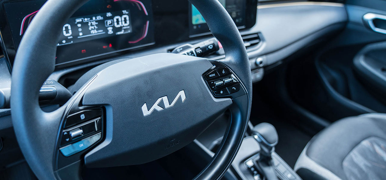 KIA K3 CROSS